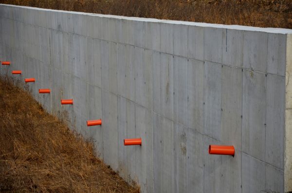 Cost of Retaining Wall Drainage in Sterling